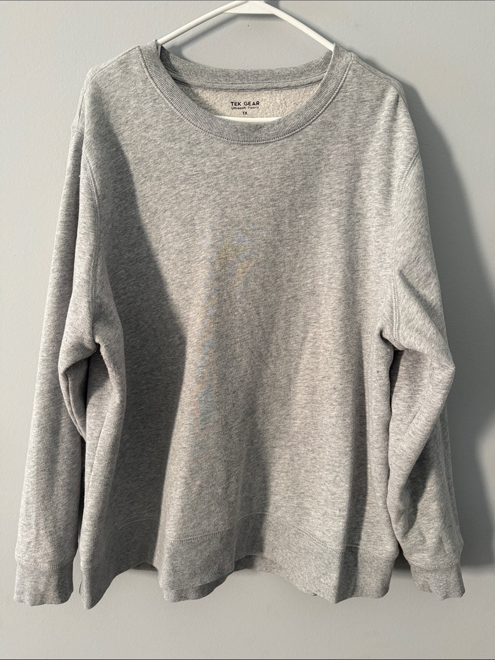 Tek Gear Light Grey Crewneck Sweatshirt
